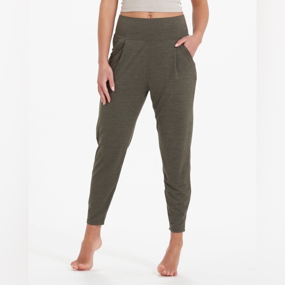 Vuori Pants - Vuori Lux At Ease Pant Womens Oregano Heathered Pull On Tapered Pleated Pockets
